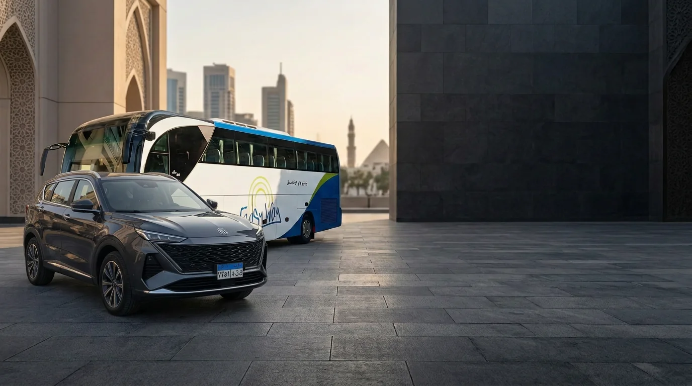 سيارة عائلية MG وأتوبيس سياحي من أسطول Car Rent